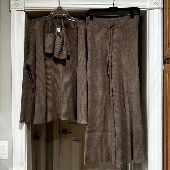 Reformation Sweaters - Reformation full 3 piece matching set